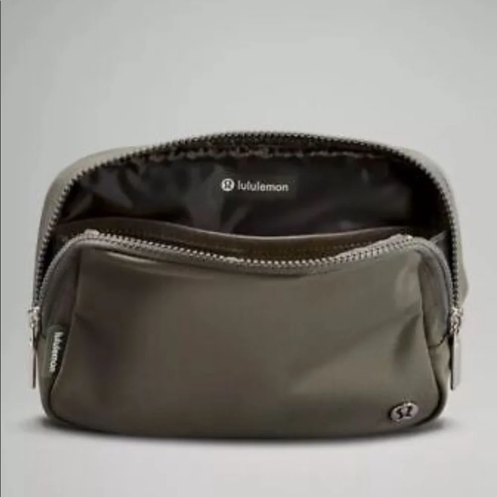 SOLD❌ NWT LULULEMON EVERYWHERE BELT BAG - Picture 13 of 15